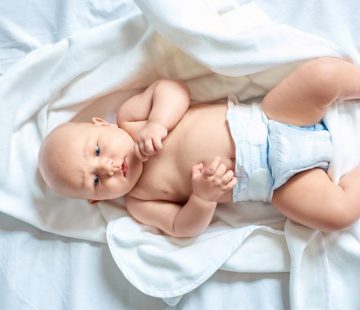 اهم العوامل التي تزيد من احتمالية اصابة طفلك بخلع الولادة والتي لابد من معرفتها لحمايته